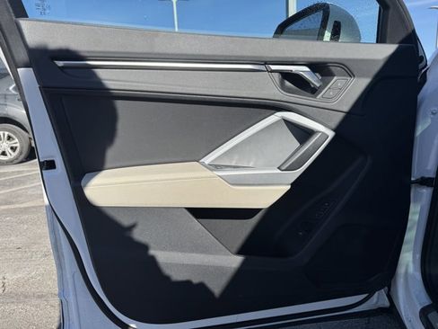 Used 2023 Audi Q3 2.0T Premium w/ Convenience Package image 6