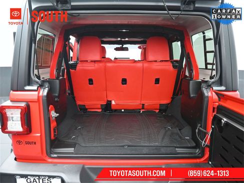 Used 2021 Jeep Wrangler Unlimited Sport image 32