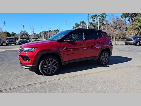 New 2026 Jeep Compass Limited w/ Sun, Sound & Navigation Group AWD/4WD image 26