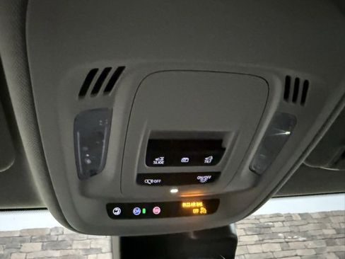 Used 2023 Buick Envision Essence w/ Sport Touring Package image 29