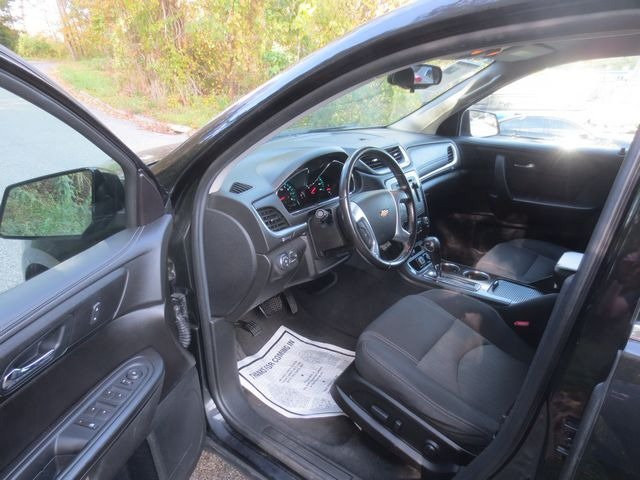 Used 2017 Chevrolet Traverse LT AWD/4WD image 7