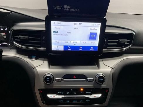 Used 2022 Ford Explorer XLT w/ Equipment Group 202A AWD/4WD image 36