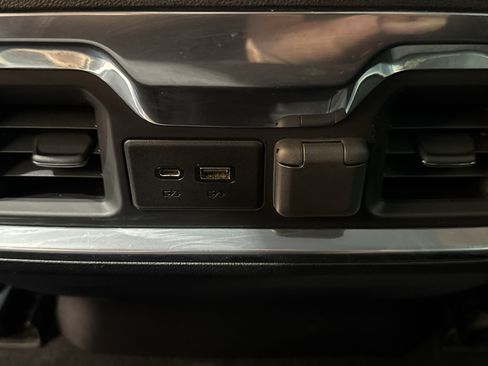 Used 2019 GMC Sierra 1500 Elevation w/ Elevation Value Package AWD/4WD image 14