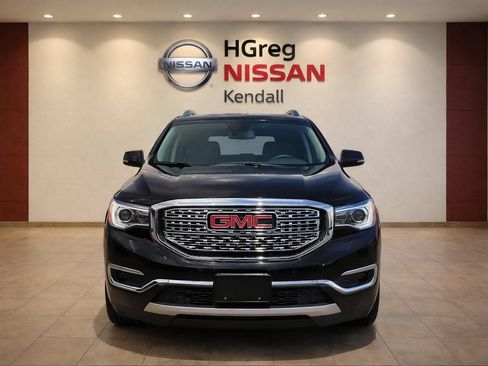 Used 2018 GMC Acadia Denali w/ Technology Package AWD/4WD image 5