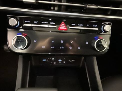 Certified 2025 Hyundai Tucson SEL AWD/4WD image 22