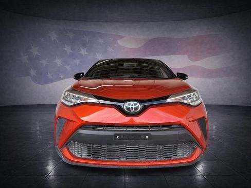 Used 2020 Toyota C-HR XLE FWD image 8
