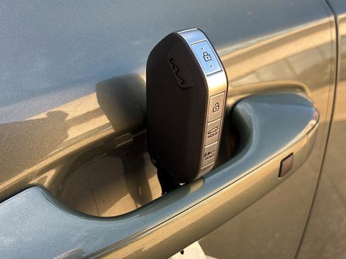 New 2025 Kia Telluride AWD image 37