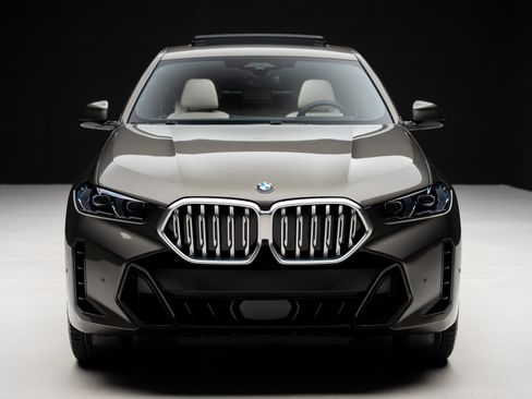 Used 2026 BMW X6 xDrive40i AWD/4WD image 7