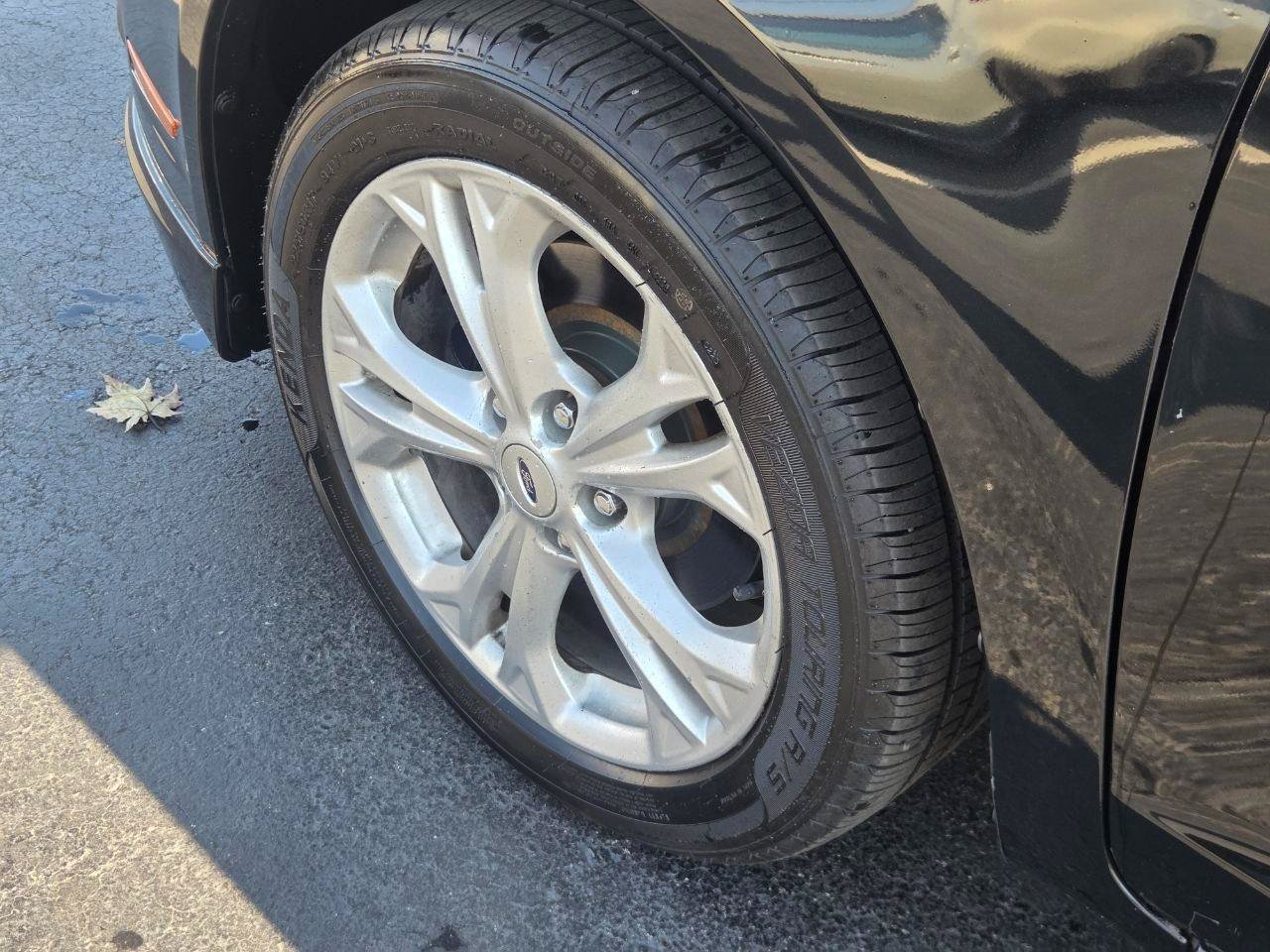 Used 2011 Ford Fusion SE FWD image 11