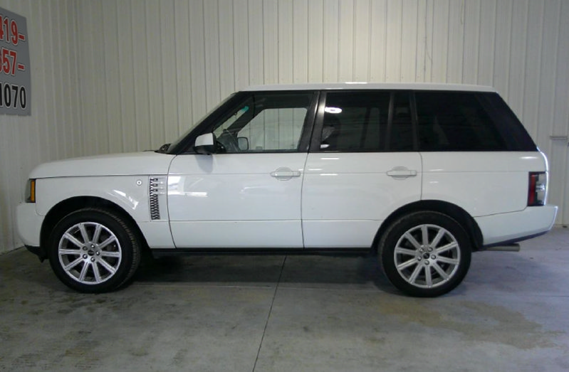 Used 2012 Land Rover Range Rover Supercharged AWD/4WD image 9