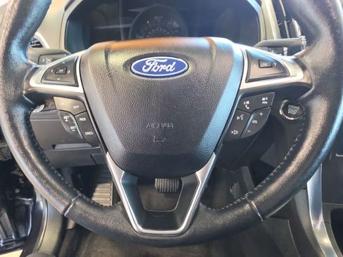 Certified 2022 Ford Edge Titanium AWD/4WD image 20