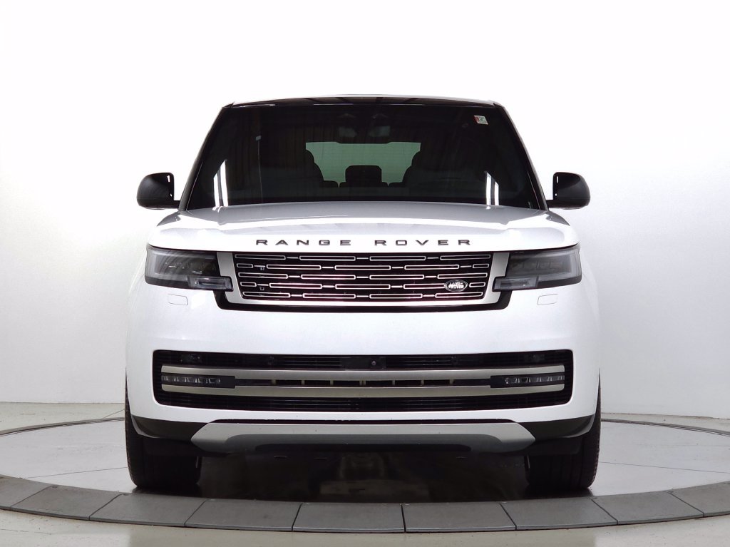 Certified 2024 Land Rover Range Rover SE AWD/4WD image 11