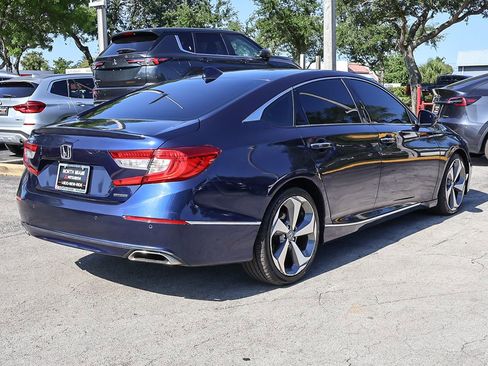 Used 2018 Honda Accord Touring image 12