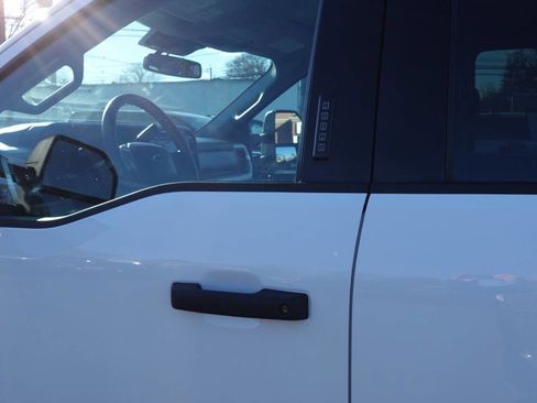 Used 2023 Ford F250 XLT image 14