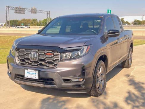 Used 2024 Honda Ridgeline TrailSport image 2