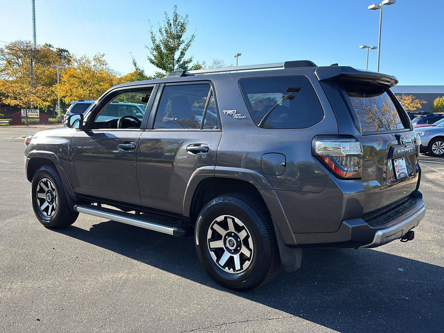 Used 2018 Toyota 4Runner TRD Off-Road Premium AWD/4WD image 24