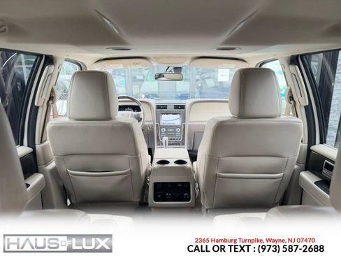 Used 2017 Lincoln Navigator Select image 35
