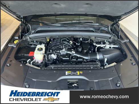 Used 2022 Jeep Grand Cherokee L Laredo w/ Luxury Tech Group I AWD/4WD image 9