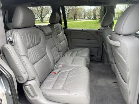 Used 2010 Honda Odyssey EX-L image 16