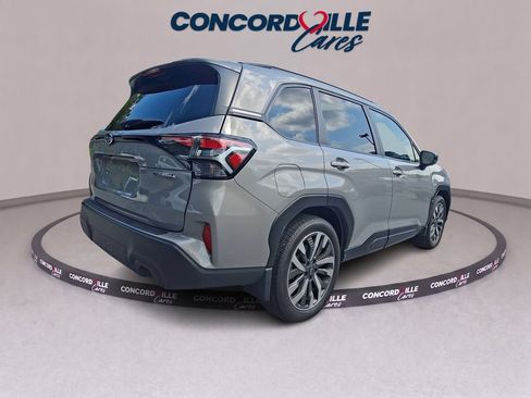 Certified 2025 Subaru Forester Touring AWD/4WD image 7