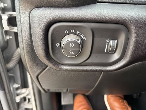 Used 2023 RAM 3500 Big Horn w/ Level 1 Equipment Group image 20