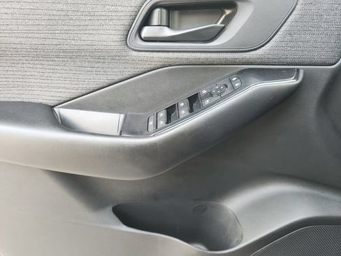 Used 2023 Nissan Rogue S FWD image 21
