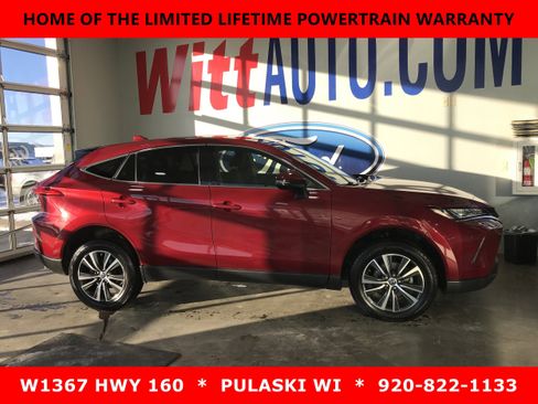 Used 2022 Toyota Venza LE AWD/4WD image 1