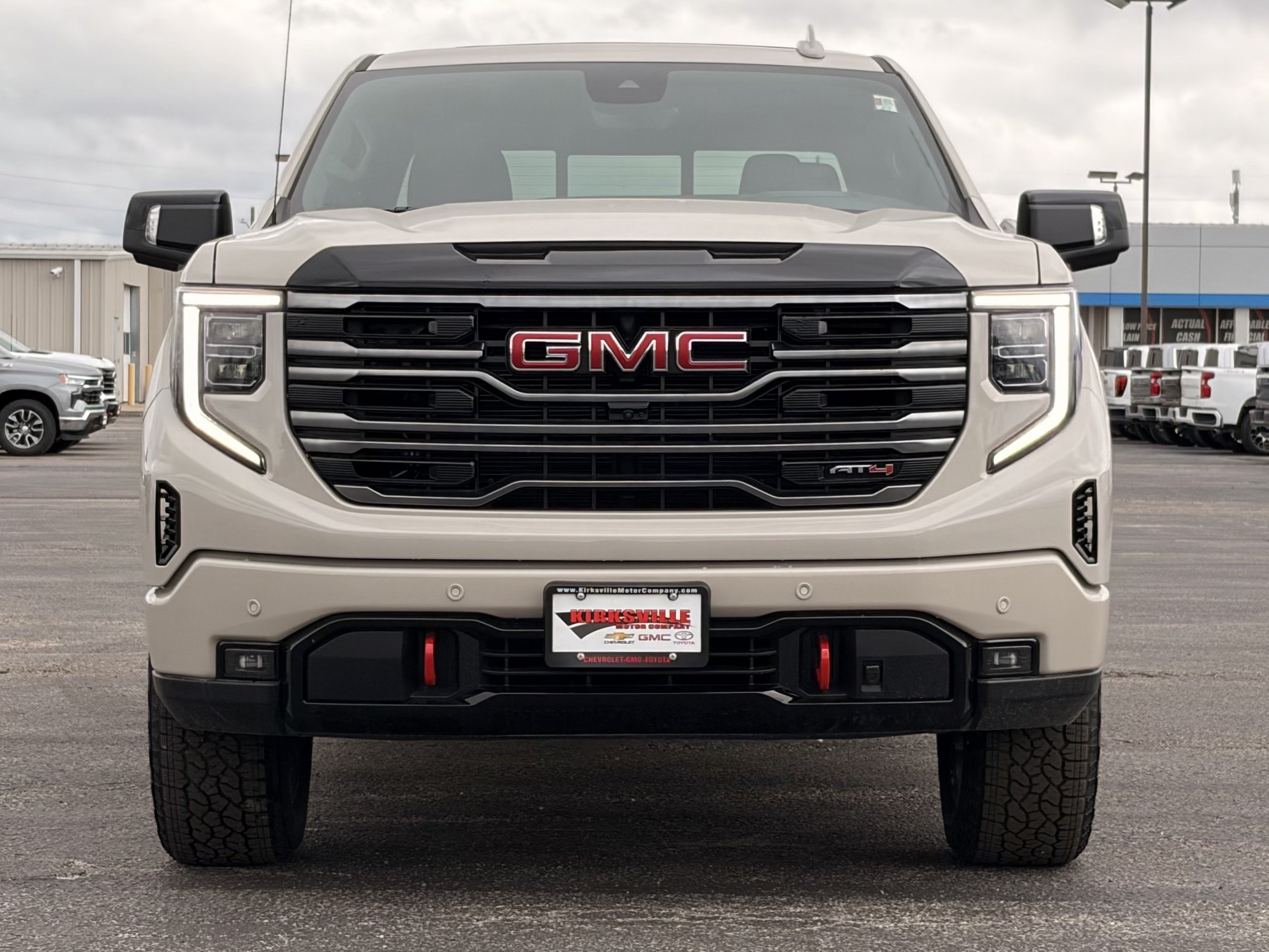 New 2026 GMC Sierra 1500 AT4 w/ AT4 Premium Package AWD/4WD image 9