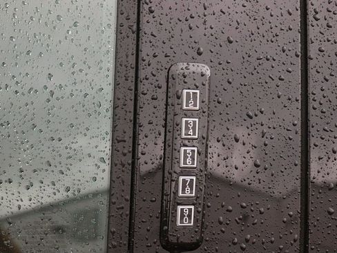 Used 2023 Ford F150 XLT w/ Equipment Group 302A High image 10