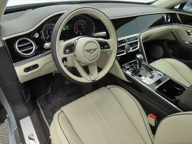 Used 2025 Bentley Flying Spur Plug-In Hybrid AWD/4WD image 9