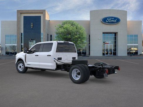New 2026 Ford F350 XL w/ XL Chrome Package RWD image 4