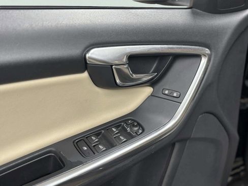 Used 2015 Volvo S60 T5 Premier Plus image 11