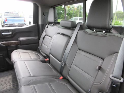 Used 2019 GMC Sierra 1500 Denali w/ Denali Ultimate Package AWD/4WD image 25
