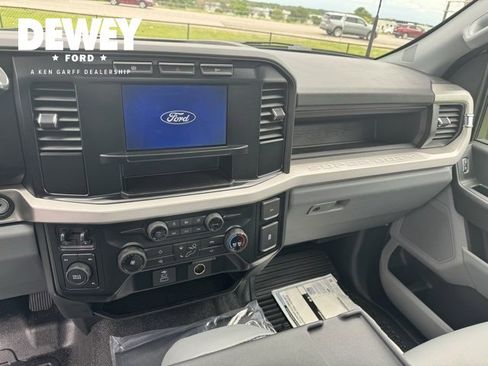 Used 2024 Ford F550 4x4 Regular Cab Super Duty image 24