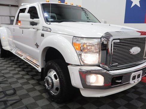 Used 2016 Ford F350 Lariat w/ Lariat Interior Package AWD/4WD image 23