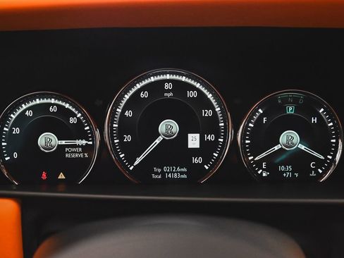Used 2024 Rolls-Royce Cullinan AWD/4WD image 15