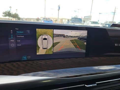 Used 2025 Cadillac Escalade Sport Platinum w/ LPO, ONYX Package image 24