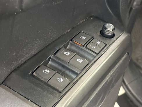 Used 2023 Toyota Tacoma TRD Off-Road AWD/4WD image 16