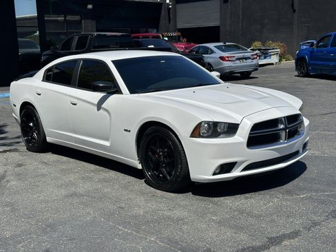 Used 2014 Dodge Charger R/T RWD image 7