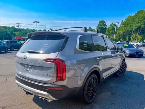 Used 2021 Kia Telluride SX w/ Towing Package FWD image 4