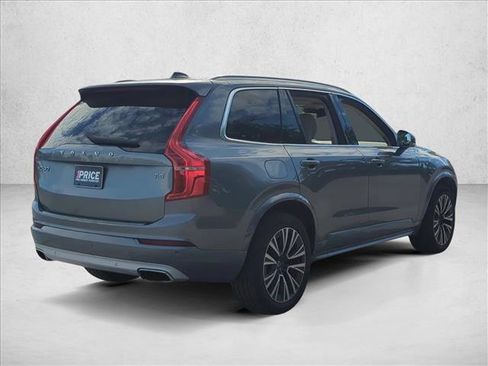 Used 2020 Volvo XC90 T5 Momentum w/ Protection Package Premier image 5