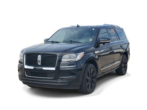 Used 2023 Lincoln Navigator Reserve image 3