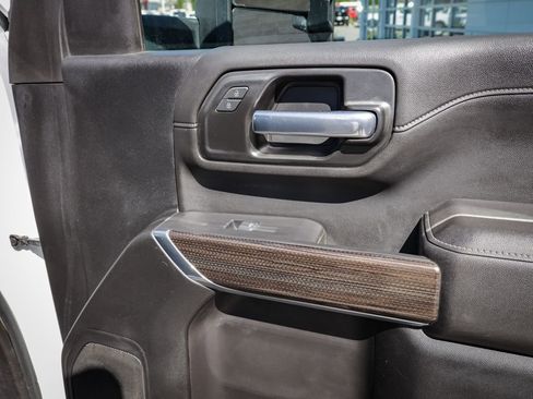 Used 2021 Chevrolet Silverado 2500 LT w/ Fleet Comfort Package AWD/4WD image 26