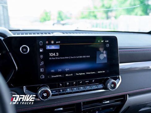 Used 2024 Chevrolet Colorado Z71 w/ Z71 Convenience Package 2 image 31