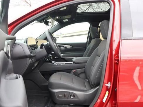 New 2026 Chevrolet Traverse LT w/ Sun and Wheel Package image 14