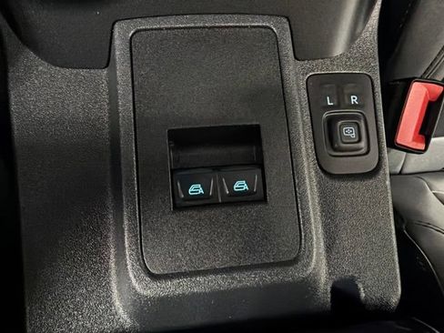 Used 2023 Ford Bronco Big Bend w/ Sasquatch Package AWD/4WD image 34