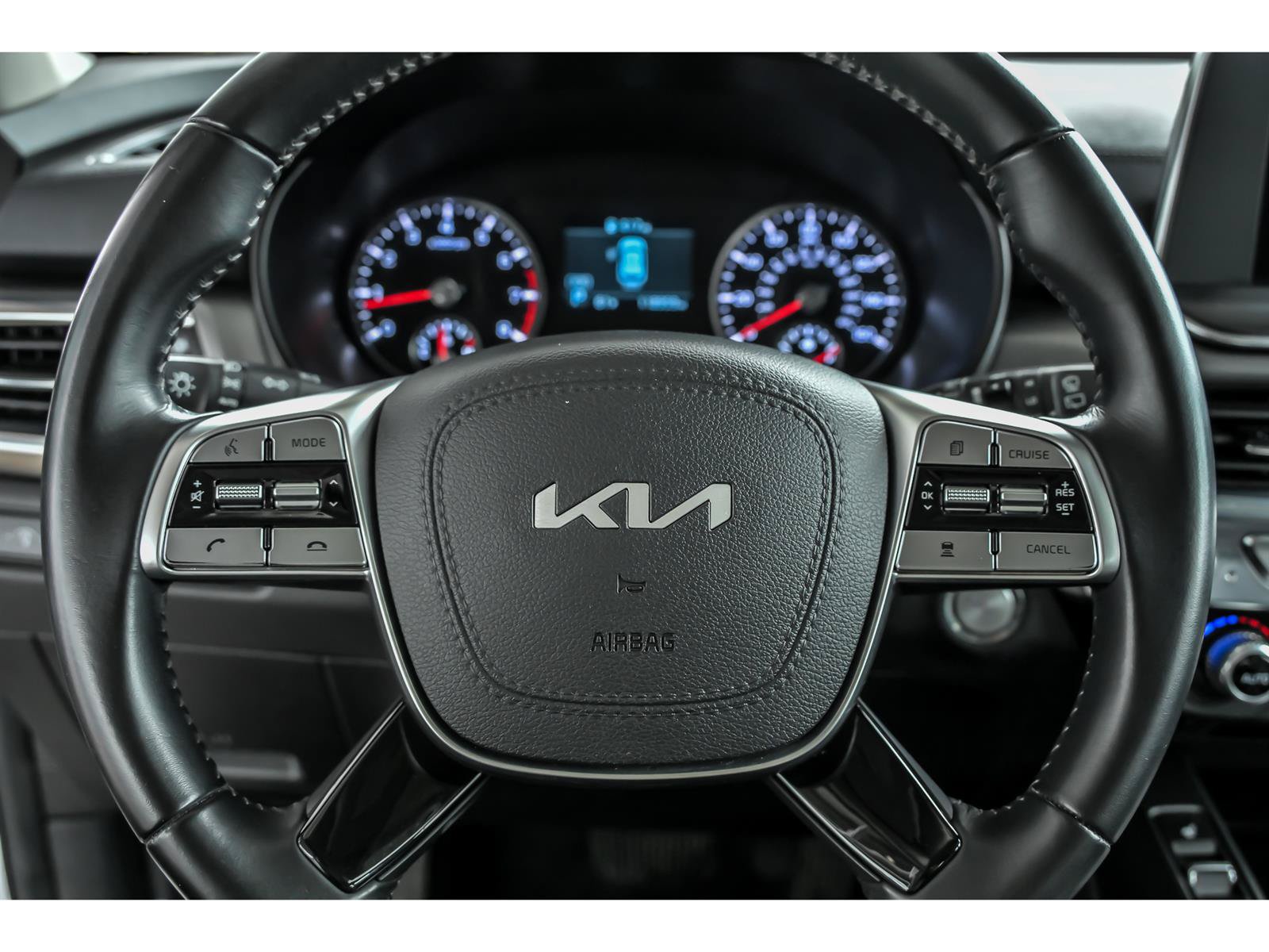 Used 2022 Kia Telluride S AWD/4WD image 18