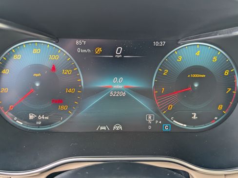 Used 2021 Mercedes-Benz GLC 300 4MATIC image 31
