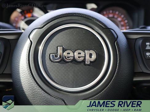 Used 2024 Jeep Wrangler Willys image 26