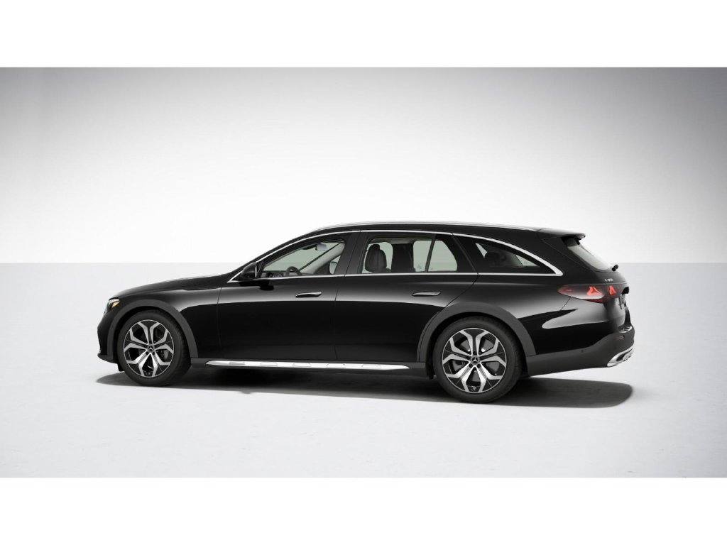 Used 2024 Mercedes-Benz E 450 4MATIC All-Terrain Wagon image 32